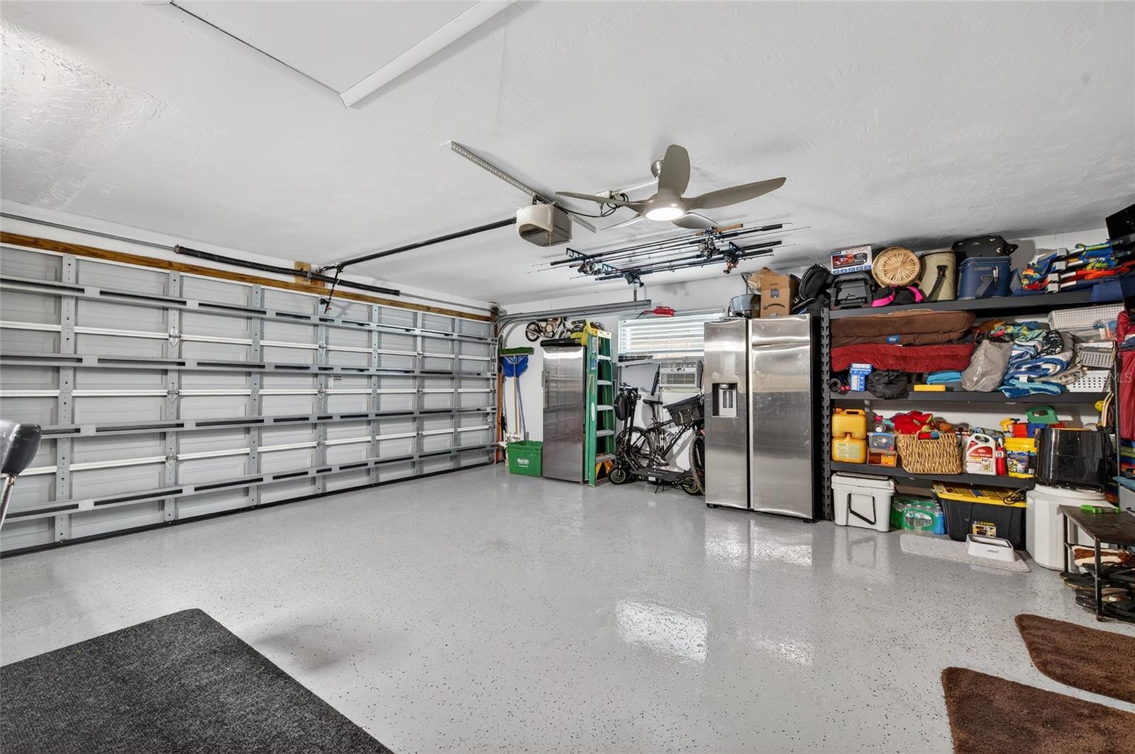 LIGHTHOUSE SHORES - Residential