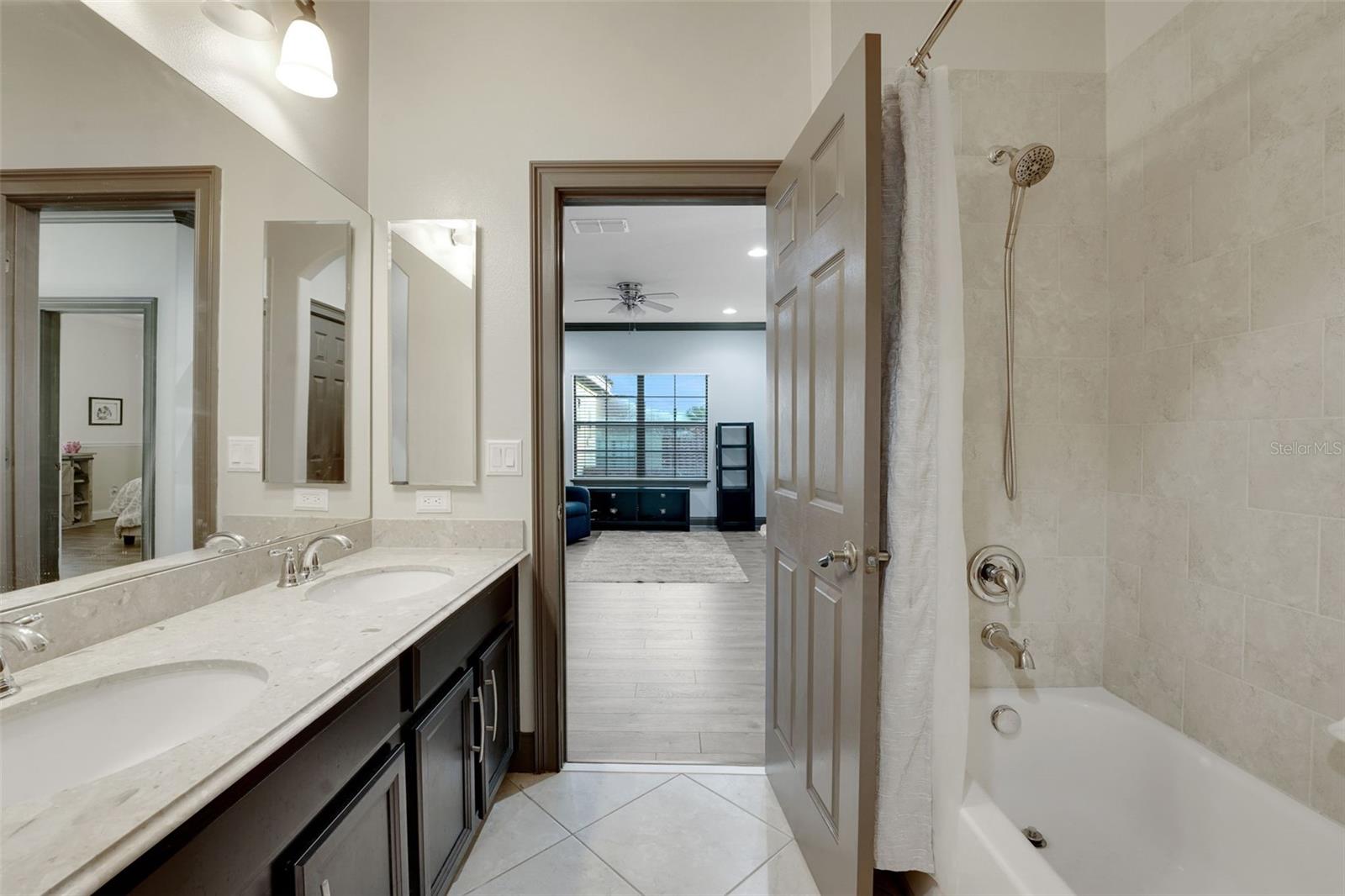LAKE FOREST SEC 9A - Residential