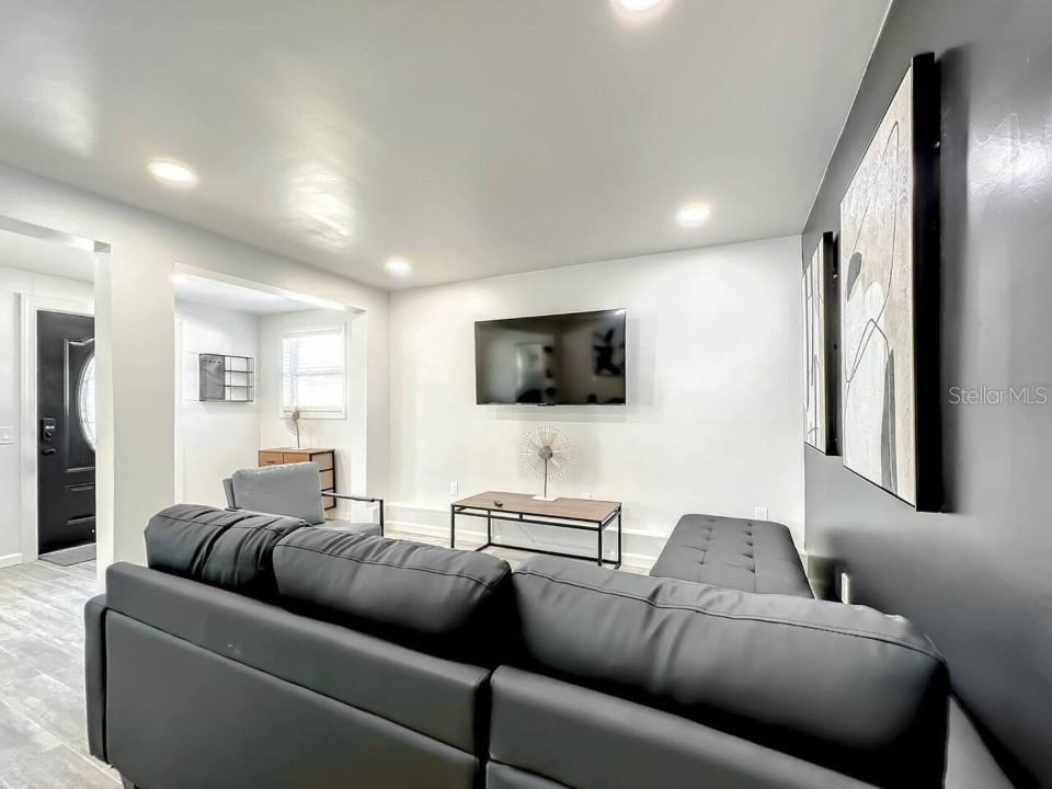 JACOB A HOLLENBECKS SUB - Residential Income