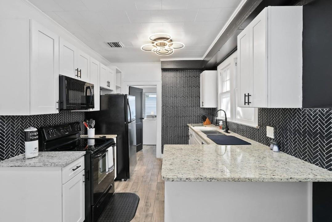 JACOB A HOLLENBECKS SUB - Residential Income