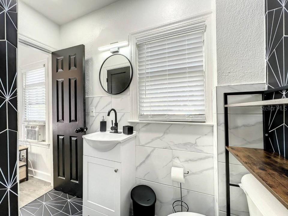 JACOB A HOLLENBECKS SUB - Residential Income