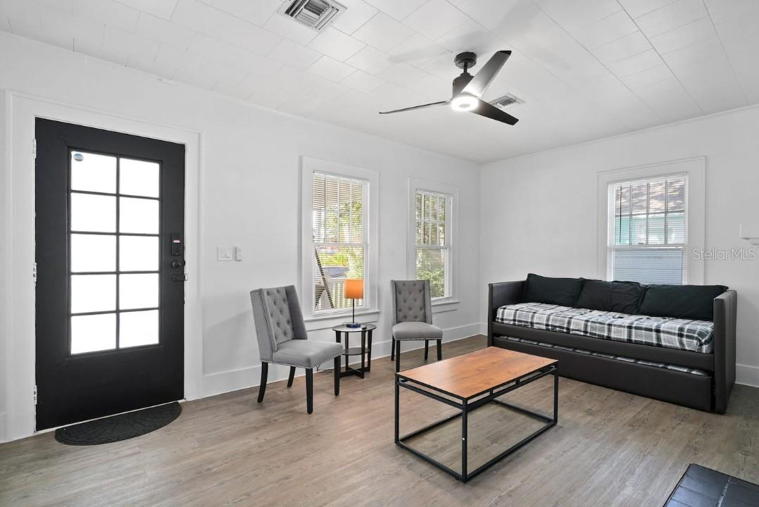 1829 HOLLENBECK DRIVE