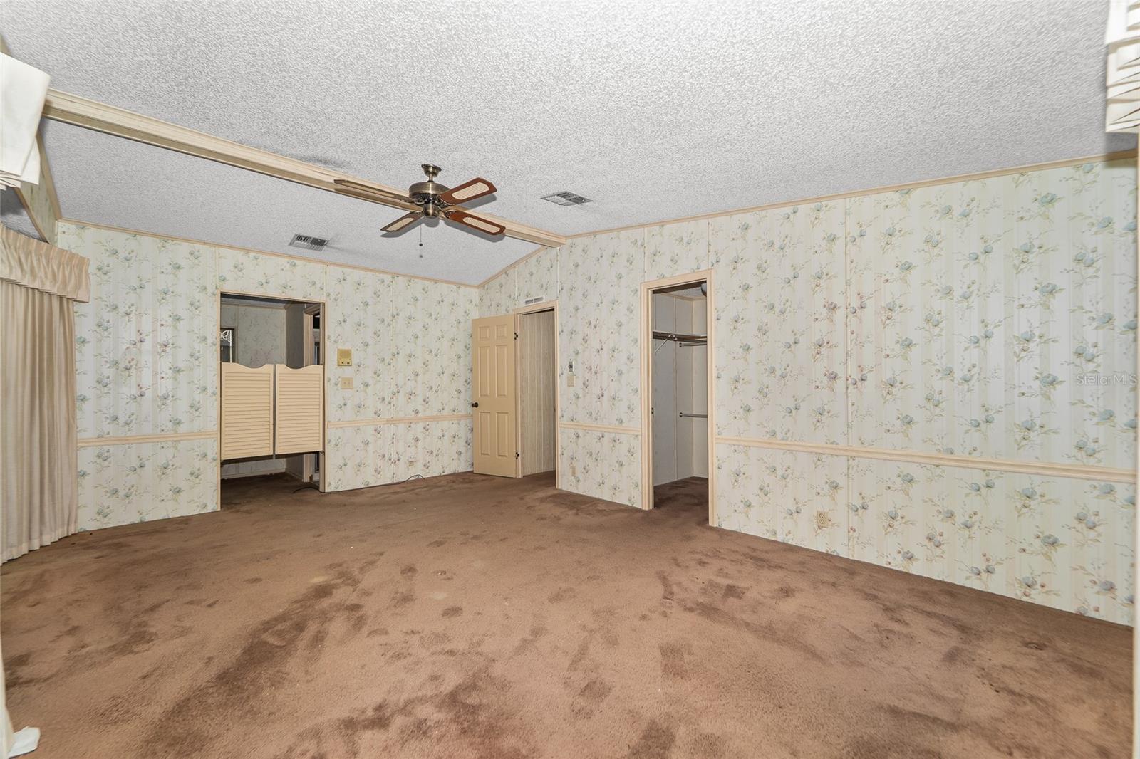 IMPERIAL LAKES ESTATES UNIT I - Residential