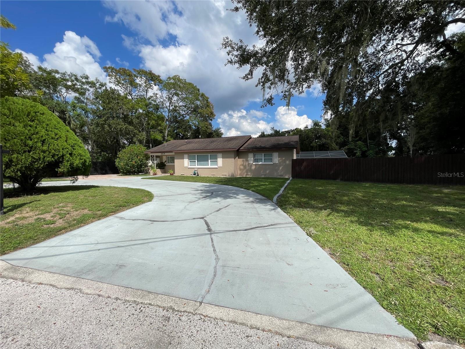 LAKE JESSAMINE ESTS - Residential