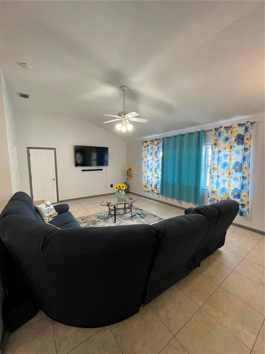 LAKE JESSAMINE ESTS - Residential