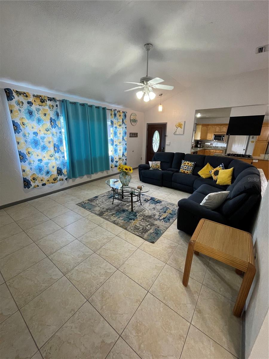 LAKE JESSAMINE ESTS - Residential