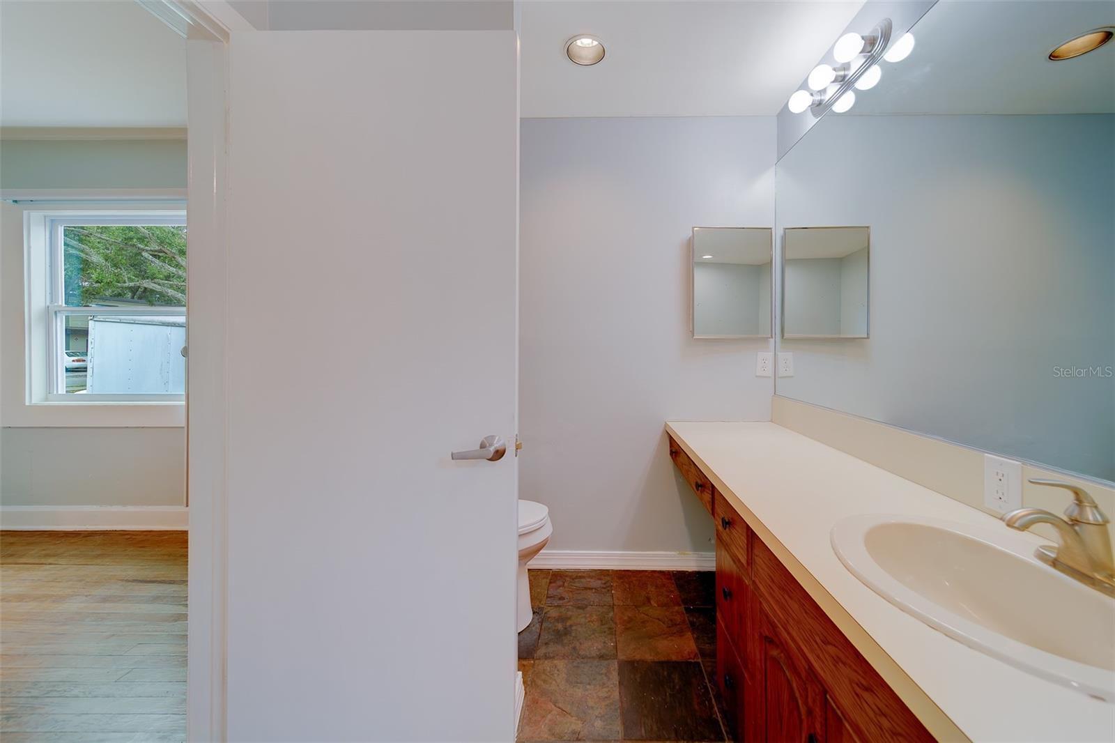 LARGO CENTRAL - Residential Lease