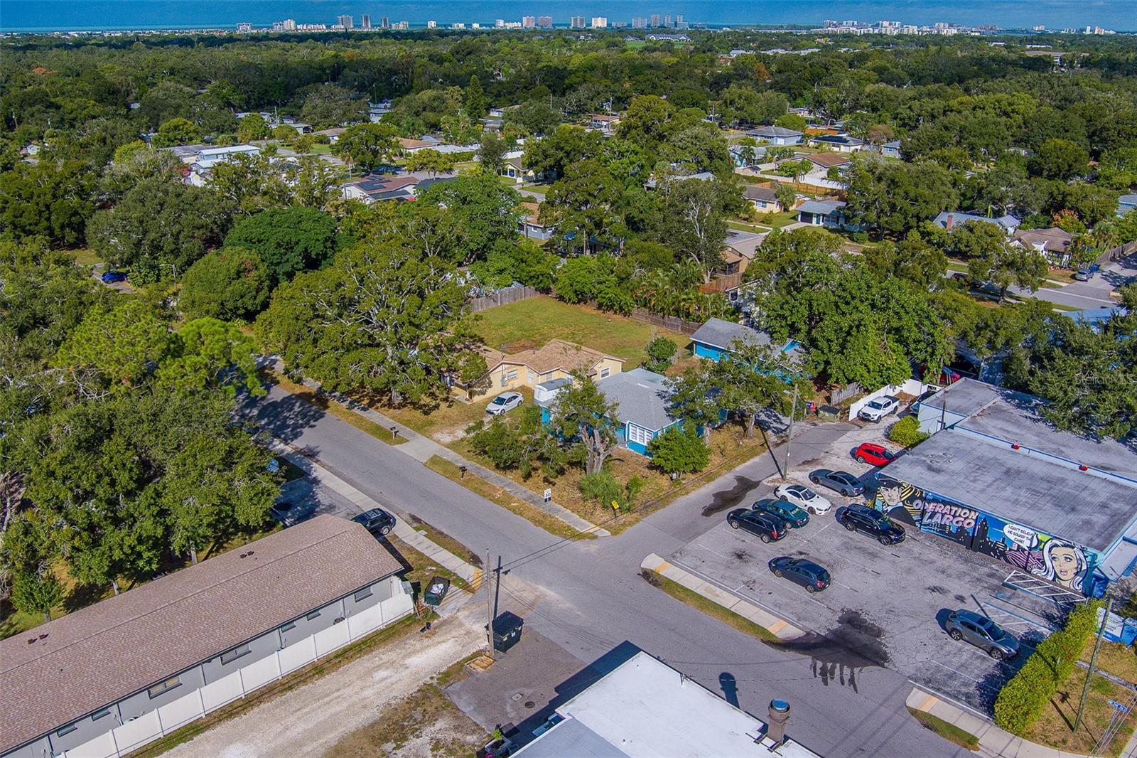 LARGO CENTRAL - Residential Lease