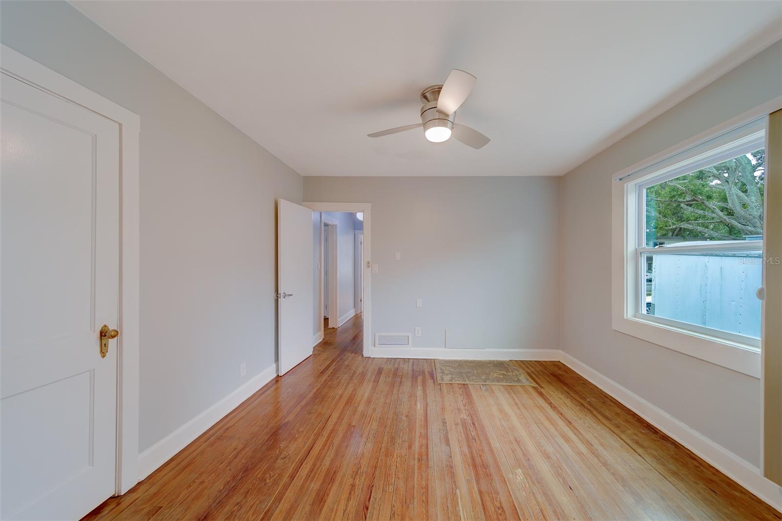 LARGO CENTRAL - Residential Lease