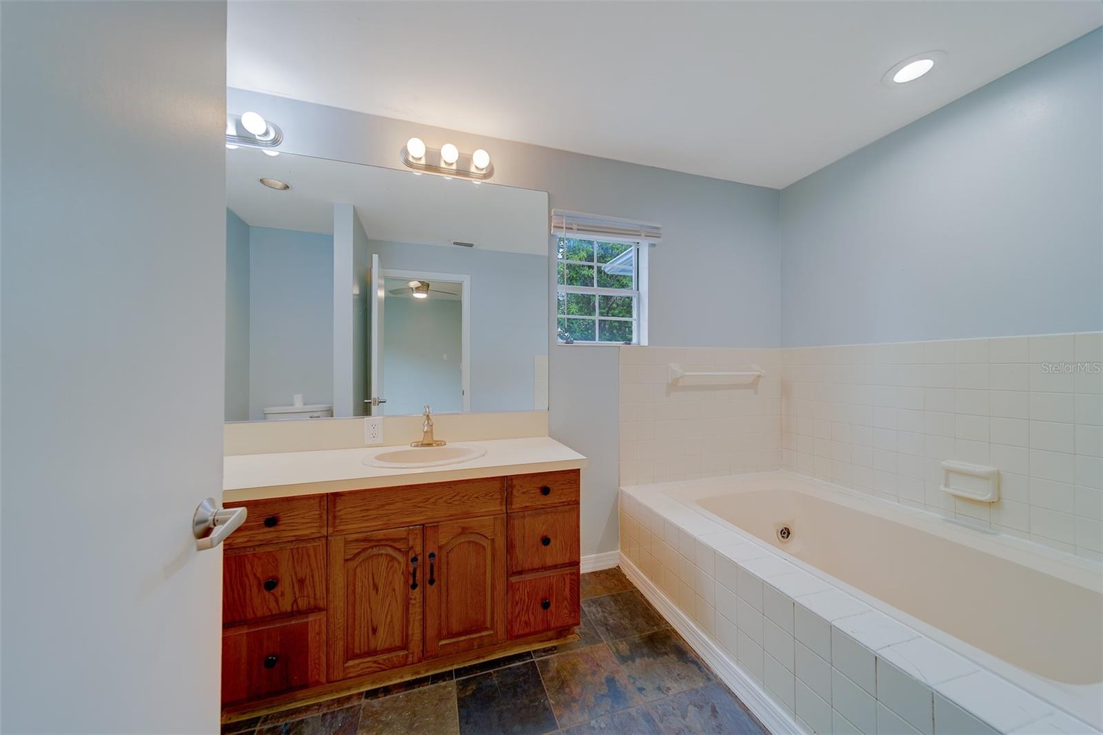 LARGO CENTRAL - Residential Lease