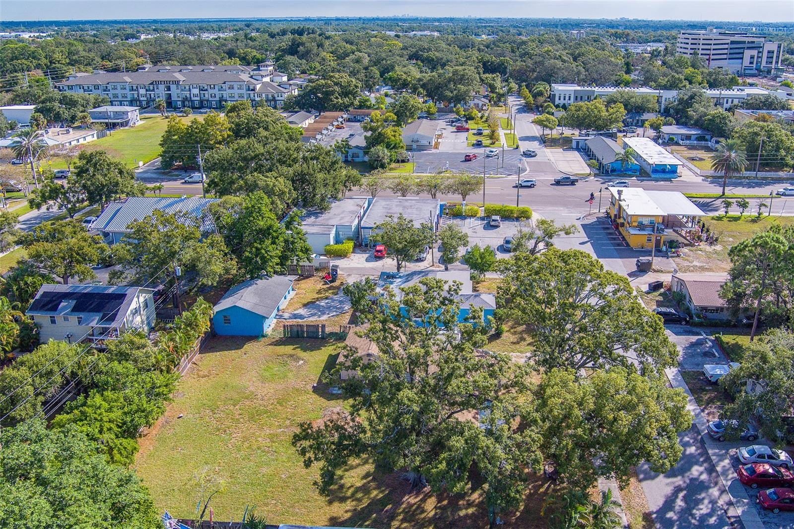 LARGO CENTRAL - Residential Lease