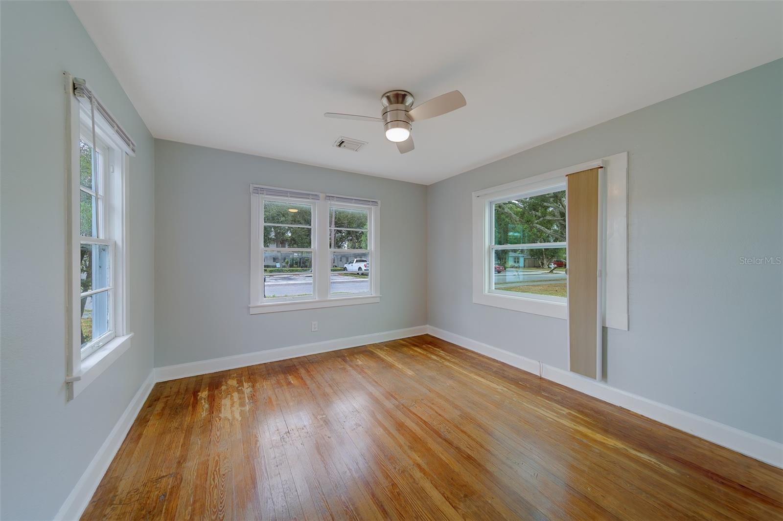 LARGO CENTRAL - Residential Lease