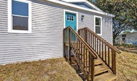 Photo of 4607 Oak Street, Fruitland Park, FL 34731 (MLS # P4936462)