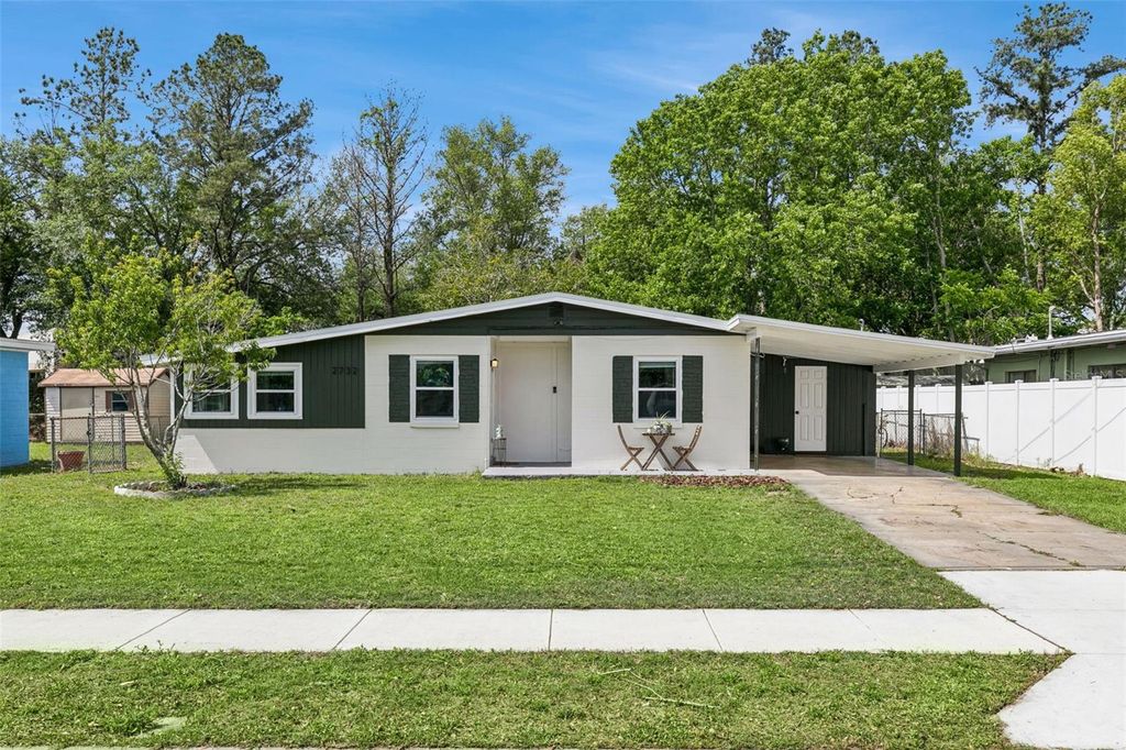 Photo of 2732 Hertha Avenue, Orlando, FL 32826 (MLS # O6381146)