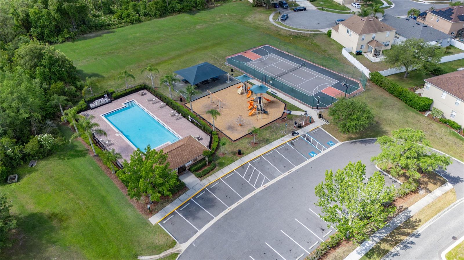 WATERFORD CHASE EAST PH 02 VILLAGE - Residential