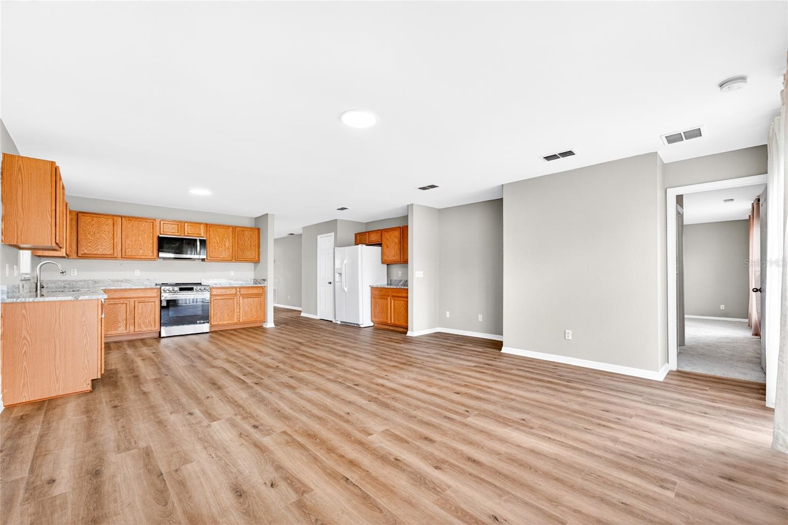 WATERFORD CHASE EAST PH 02 VILLAGE - Residential