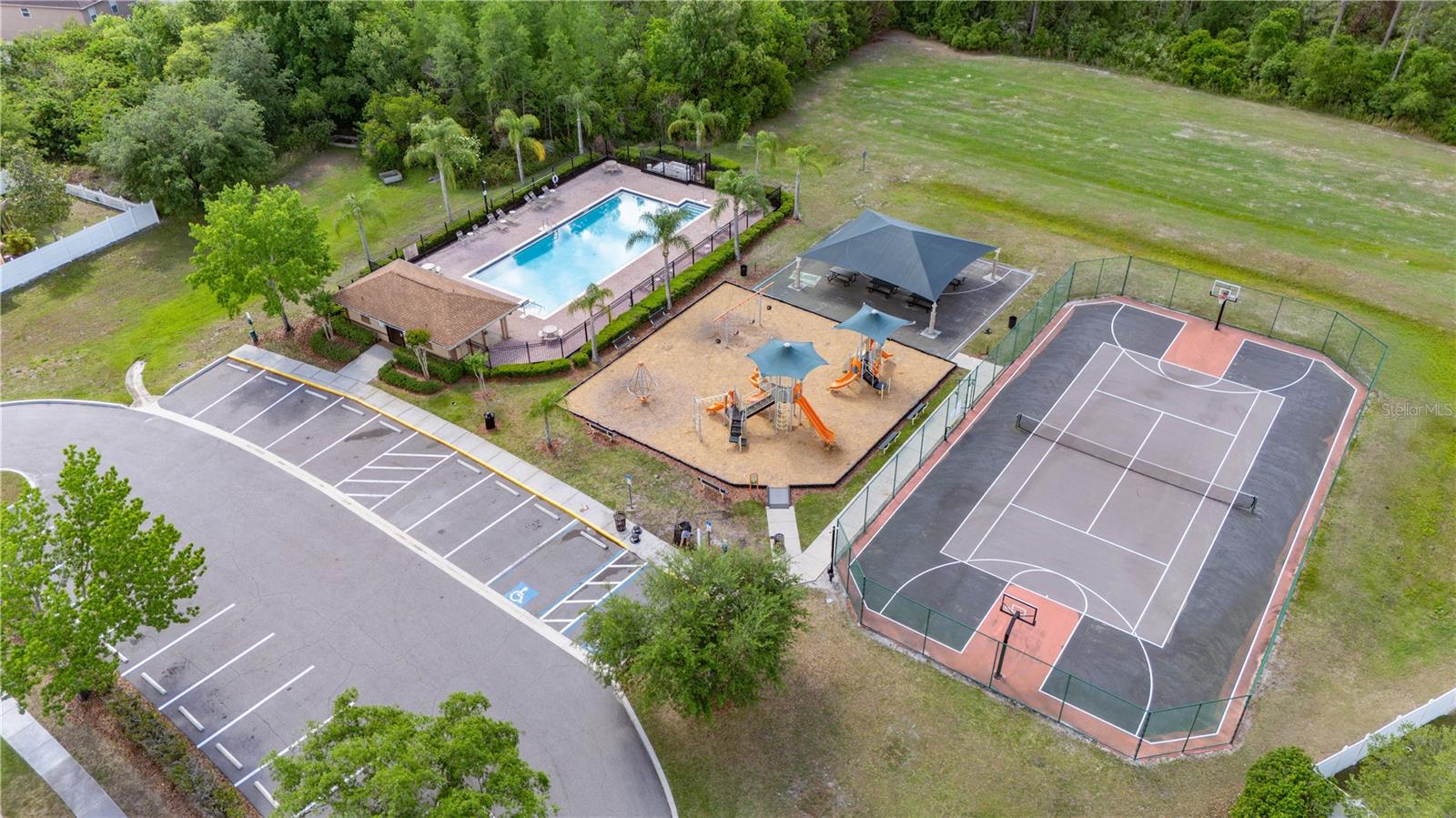 WATERFORD CHASE EAST PH 02 VILLAGE - Residential