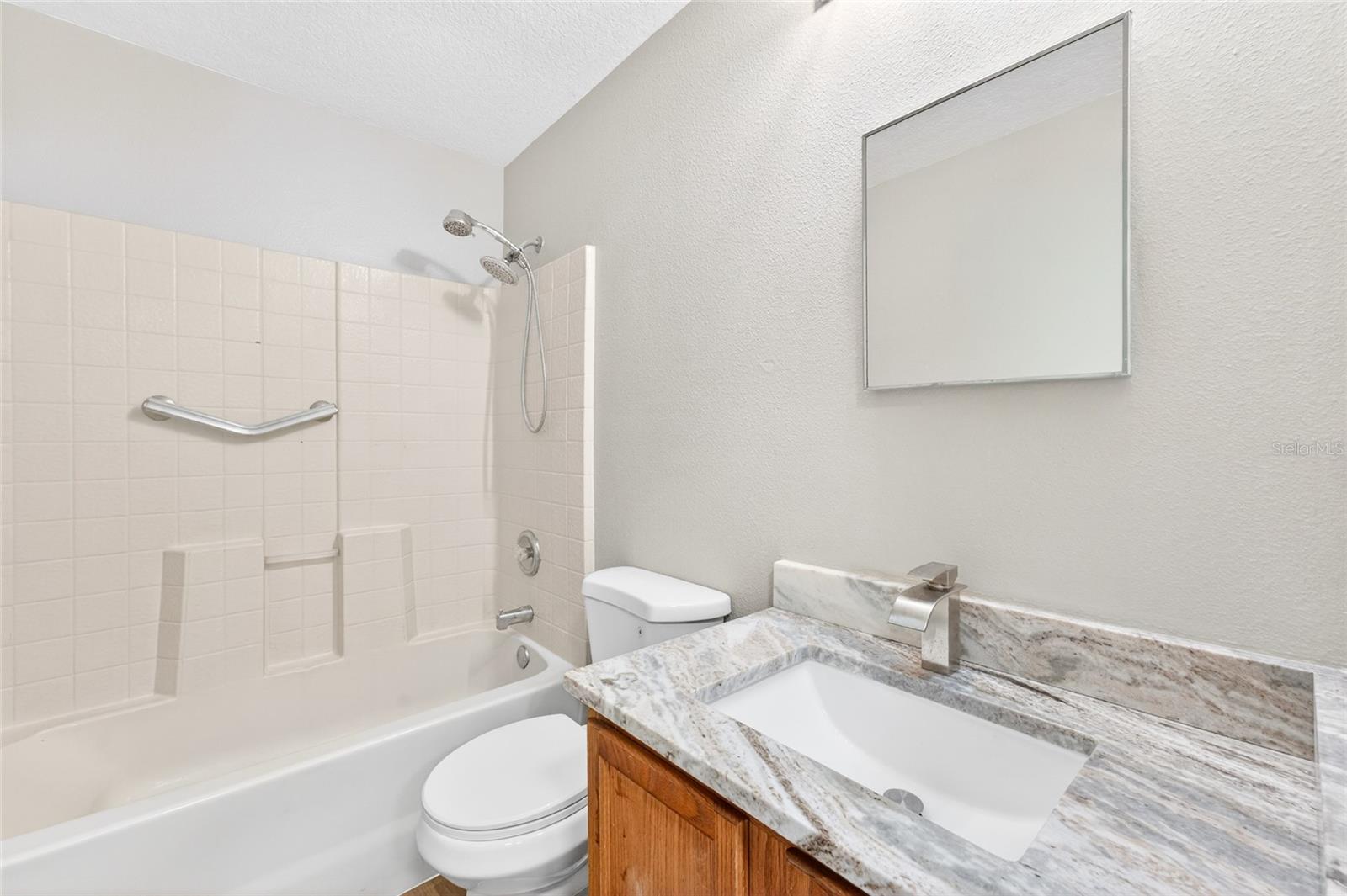 WATERFORD CHASE EAST PH 02 VILLAGE - Residential