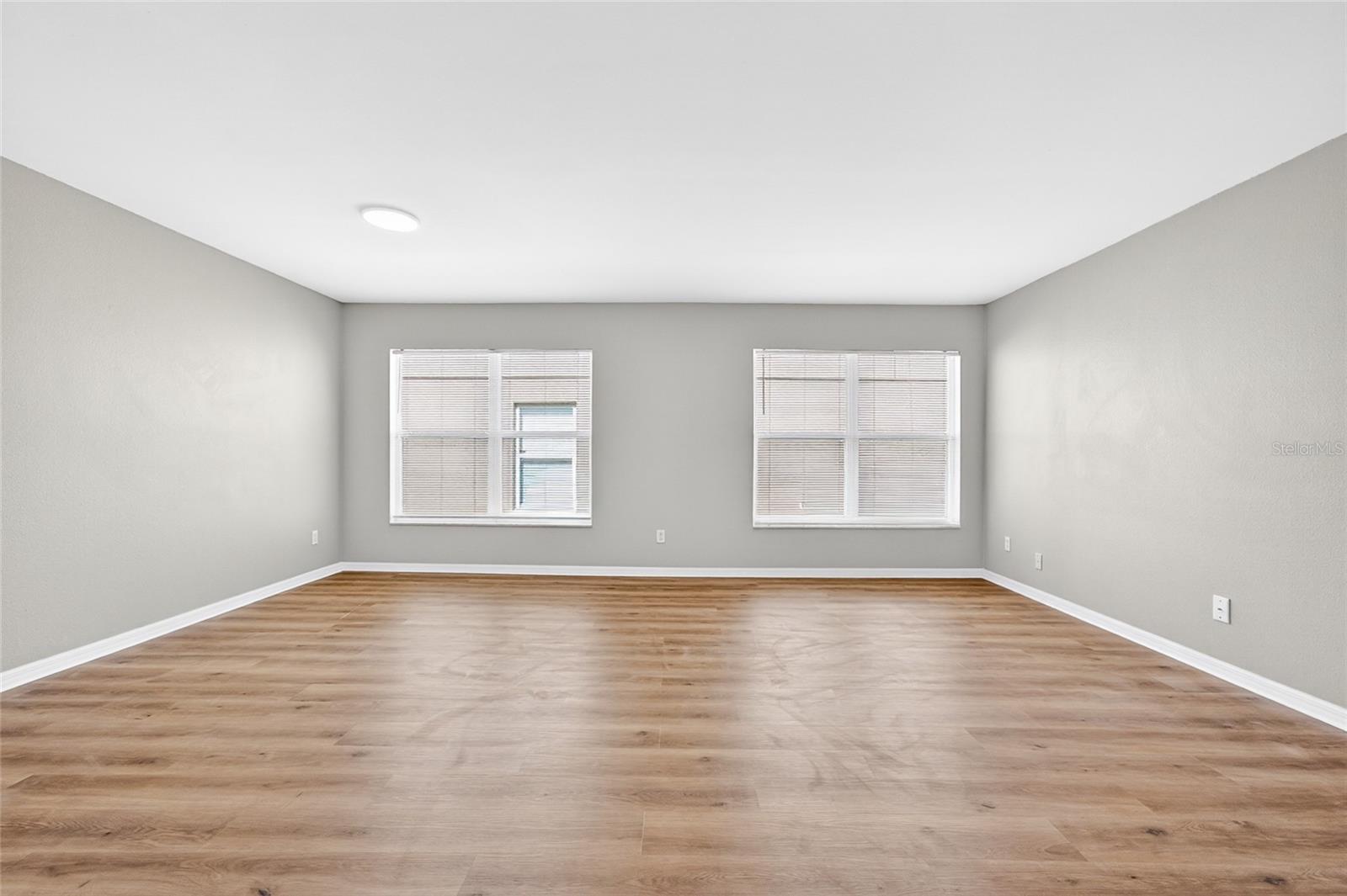 WATERFORD CHASE EAST PH 02 VILLAGE - Residential