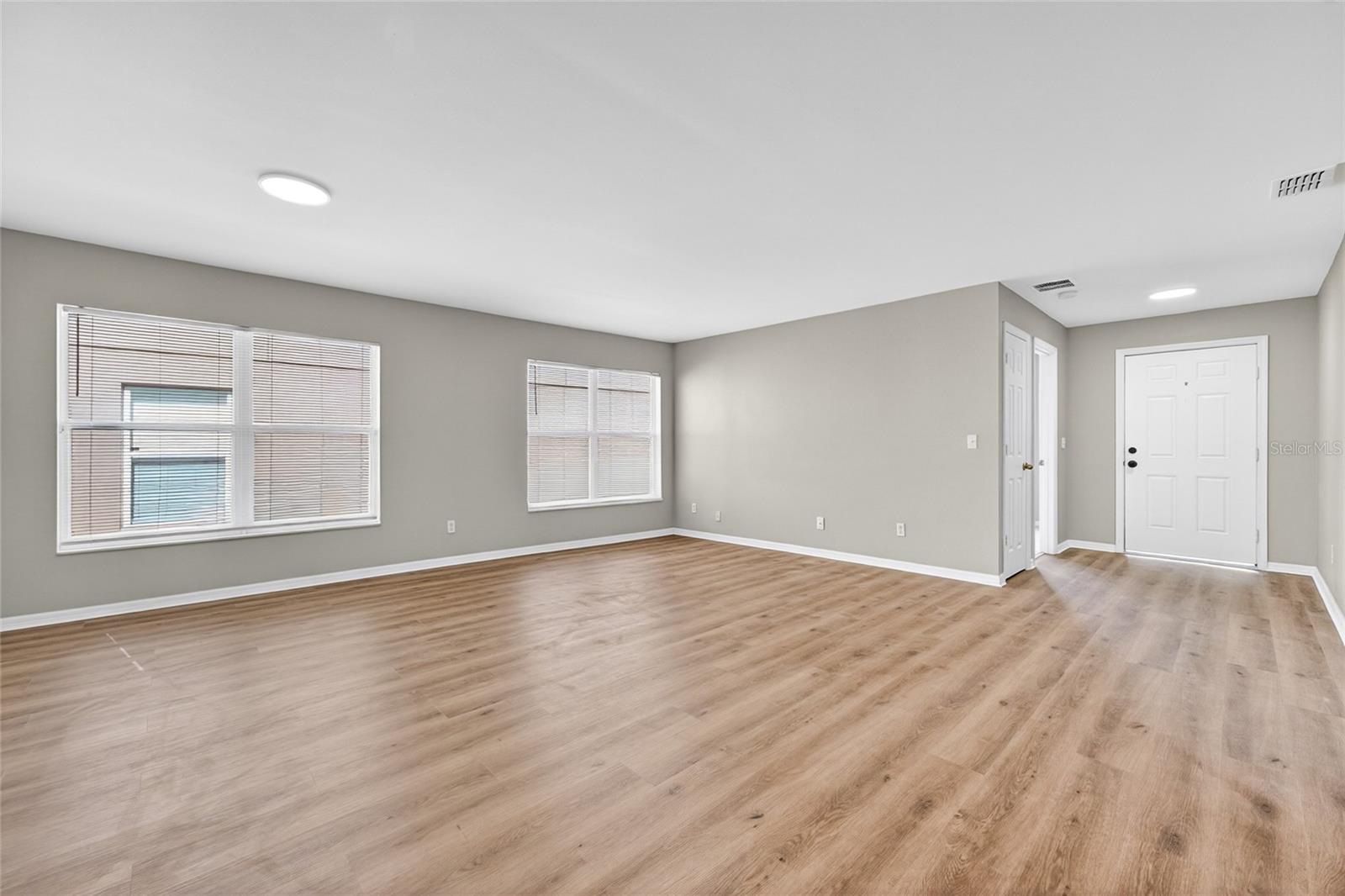 WATERFORD CHASE EAST PH 02 VILLAGE - Residential