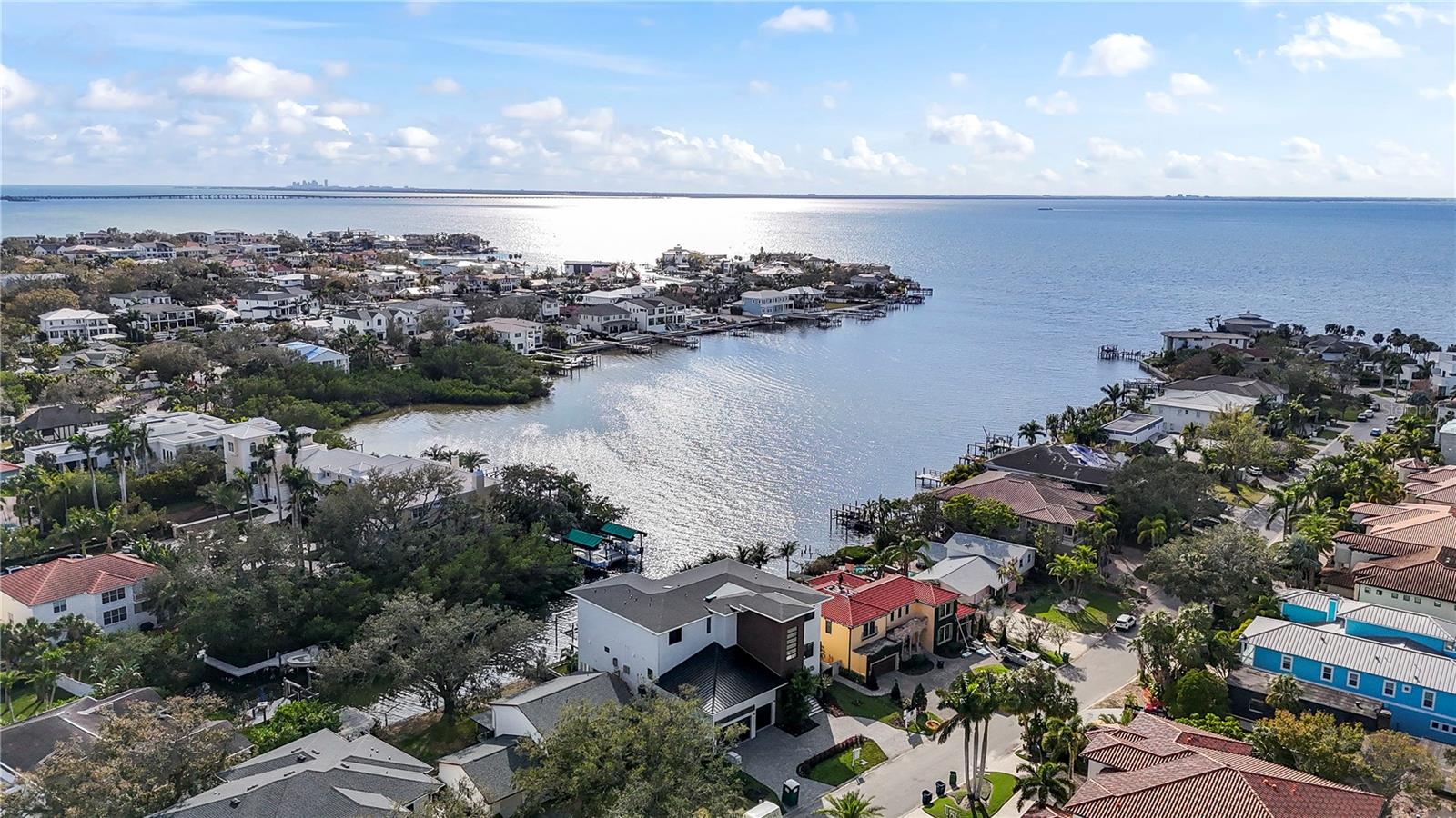 CAROL SHORES - Residential