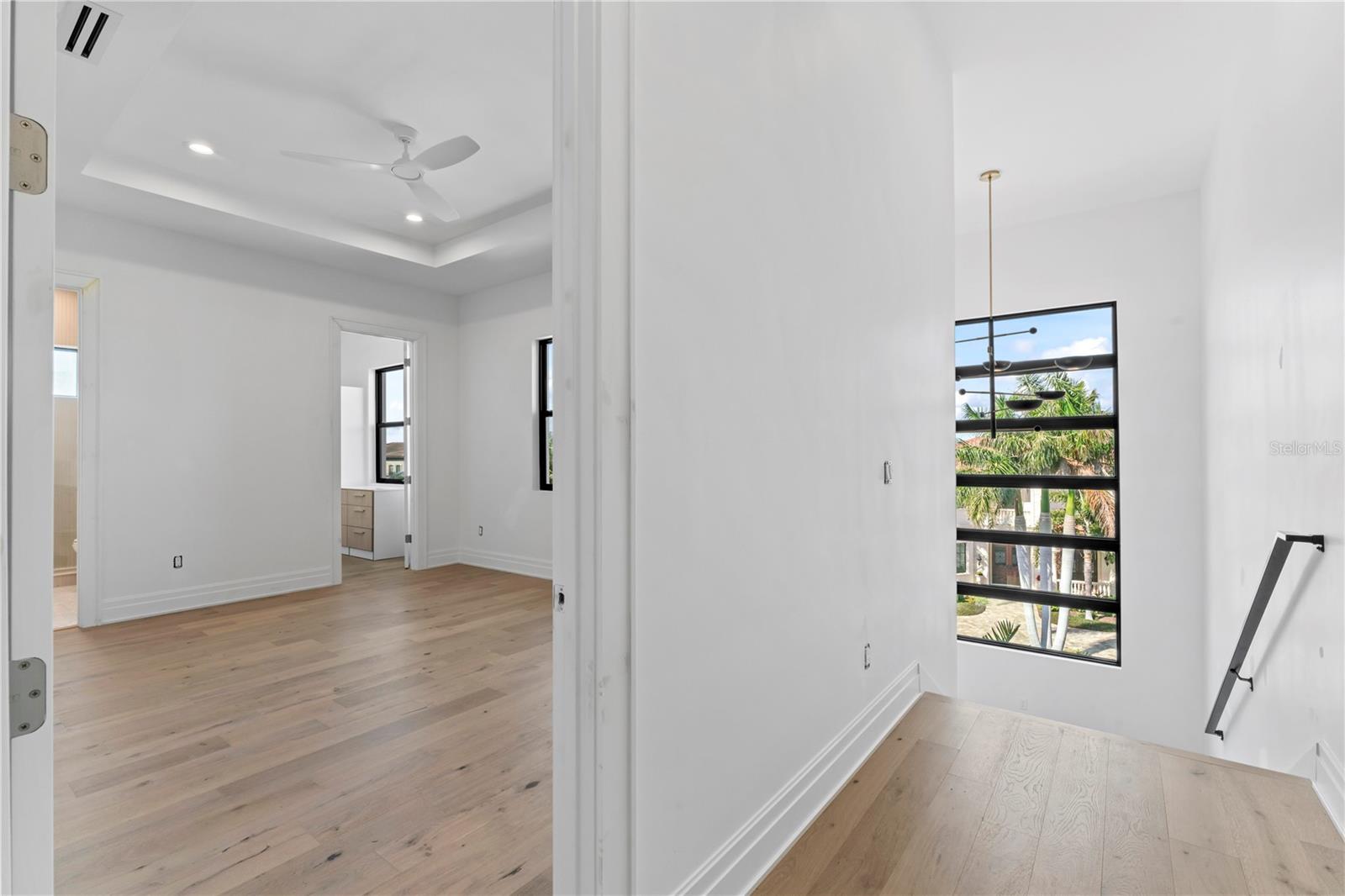 CAROL SHORES - Residential