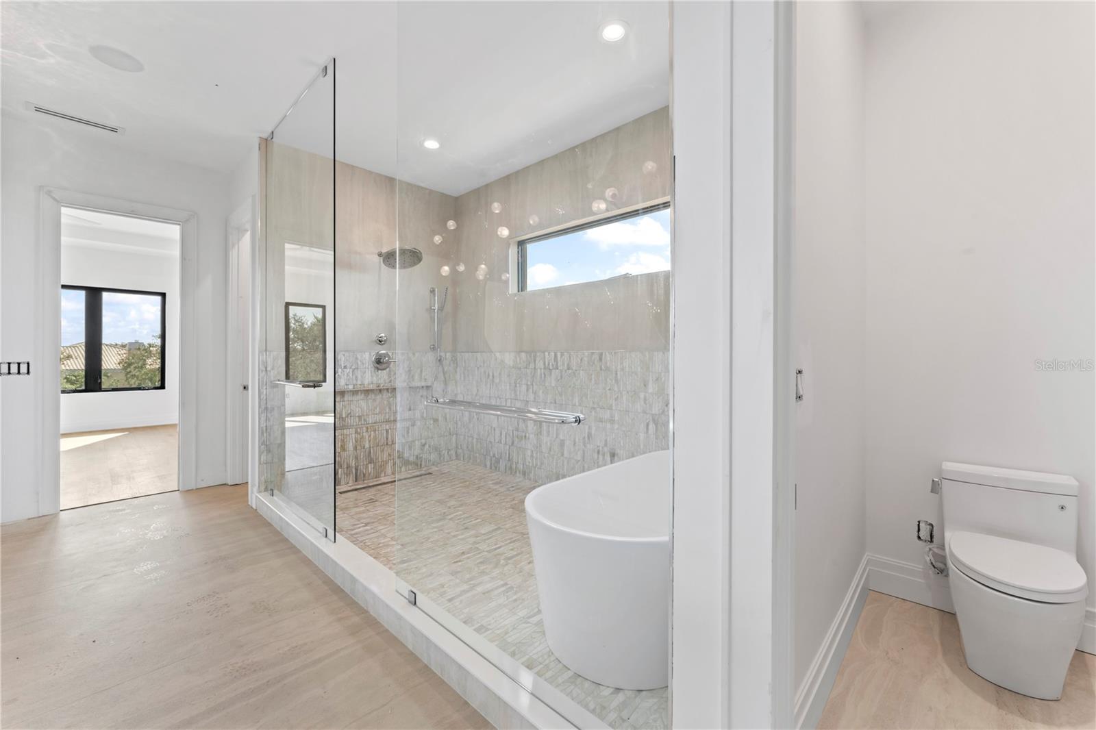 CAROL SHORES - Residential