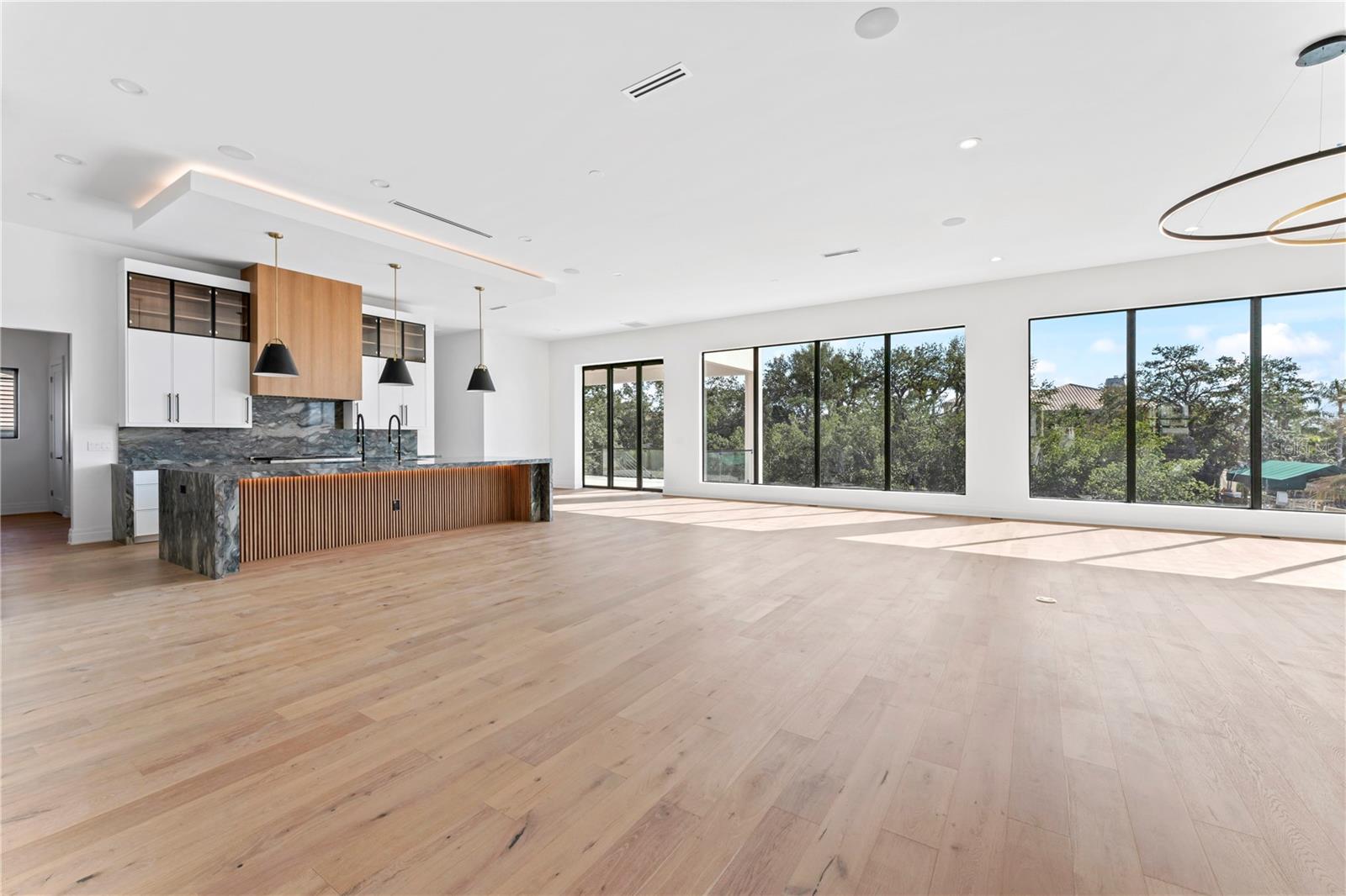 CAROL SHORES - Residential