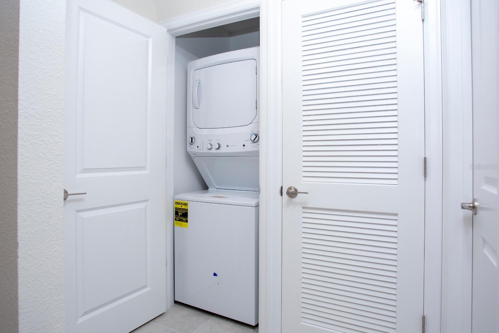 THE TERRACES AT STOREY LAKE CONDO 1 PH 1 - Residential