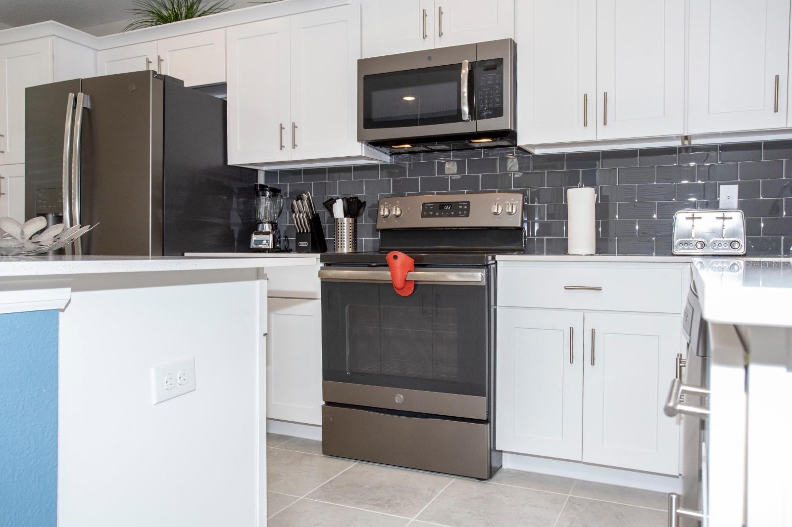 THE TERRACES AT STOREY LAKE CONDO 1 PH 1 - Residential