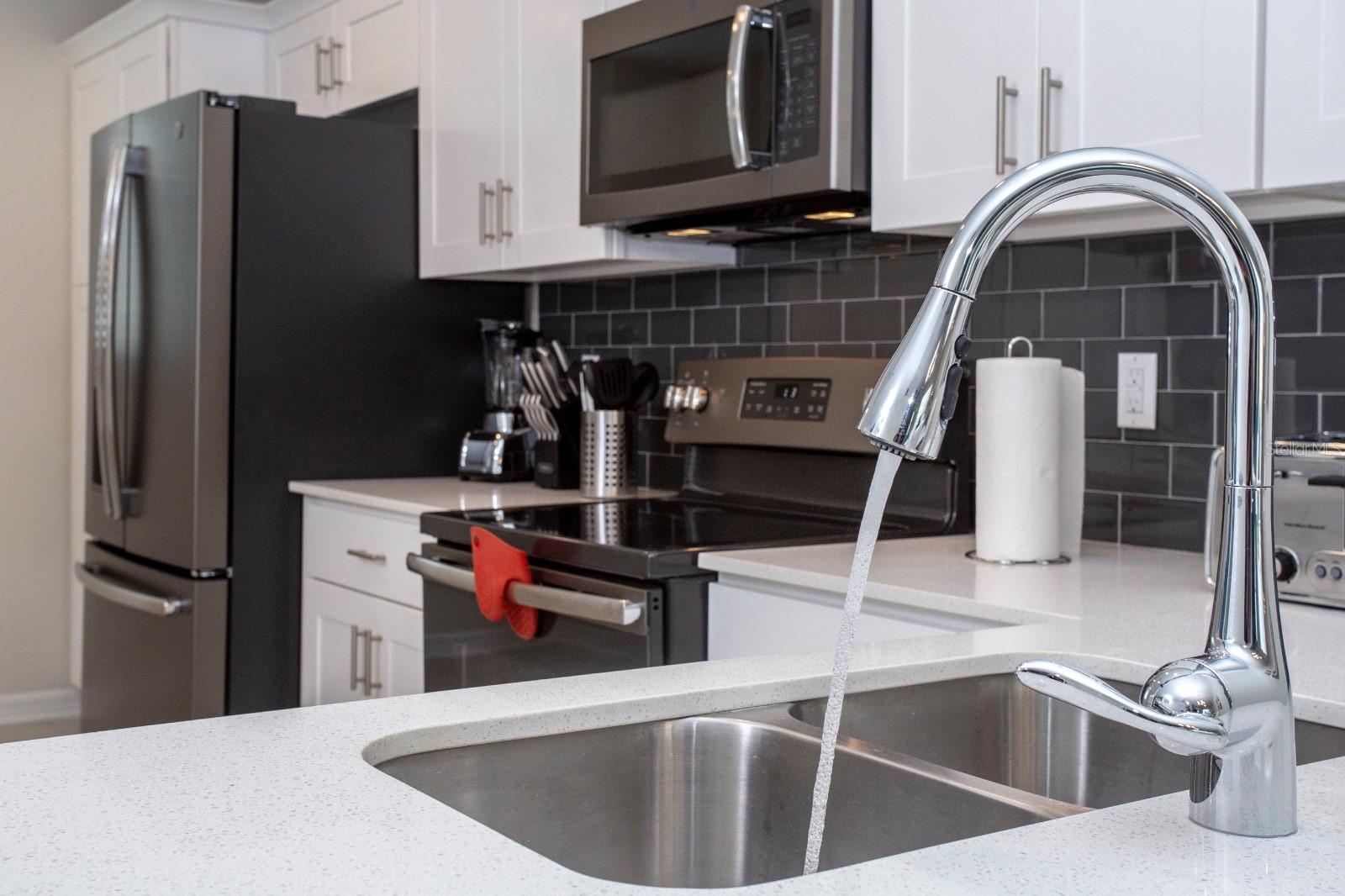 THE TERRACES AT STOREY LAKE CONDO 1 PH 1 - Residential