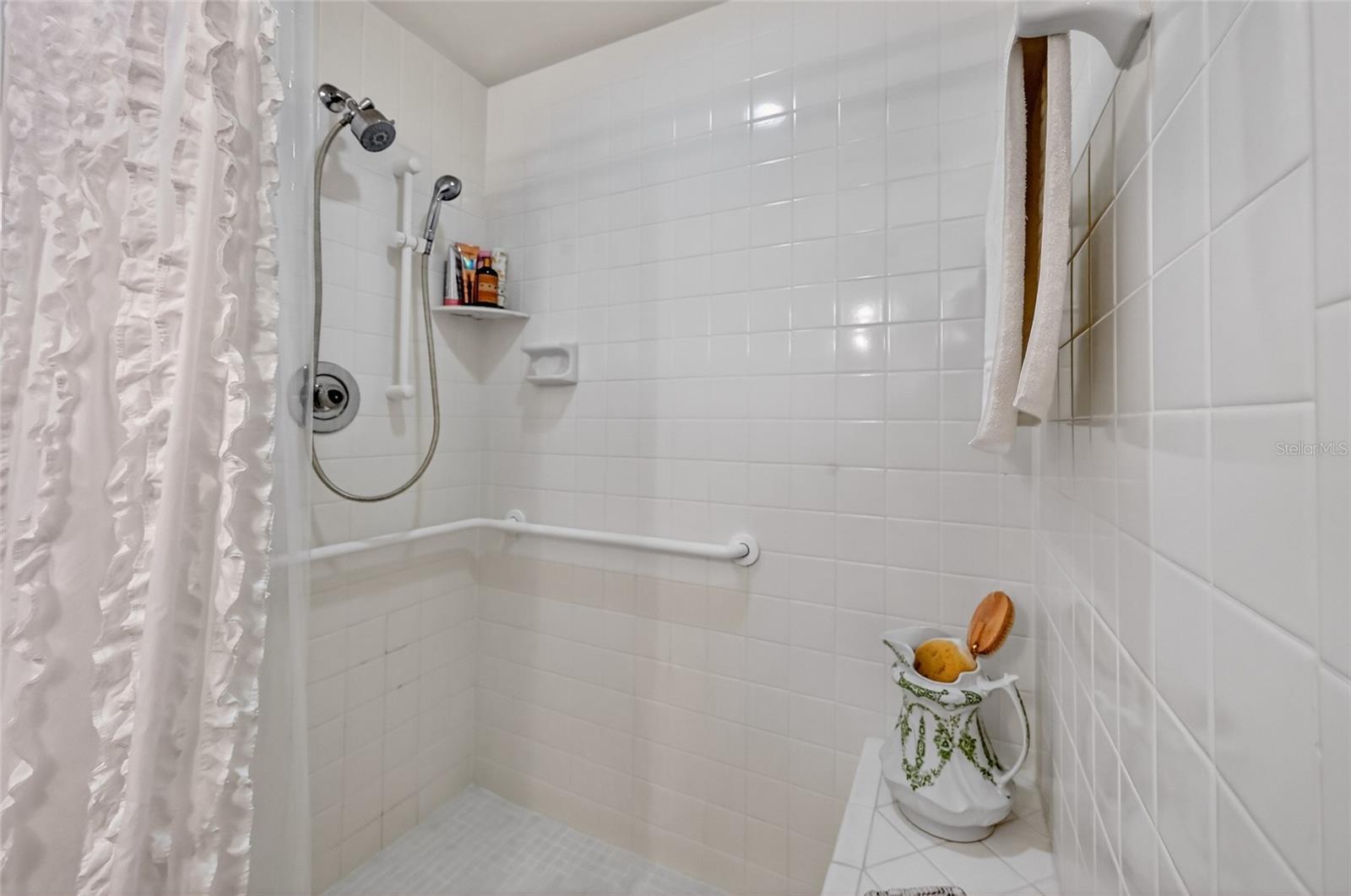 GARDEN LAKES VILLAS SEC 3 - Residential