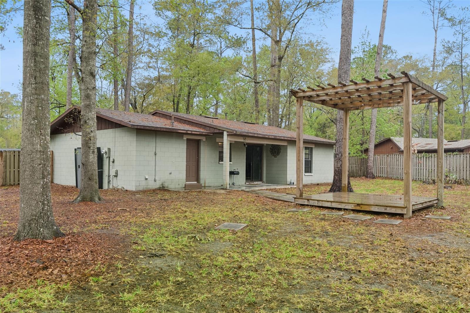 SPRINGTREE - Residential