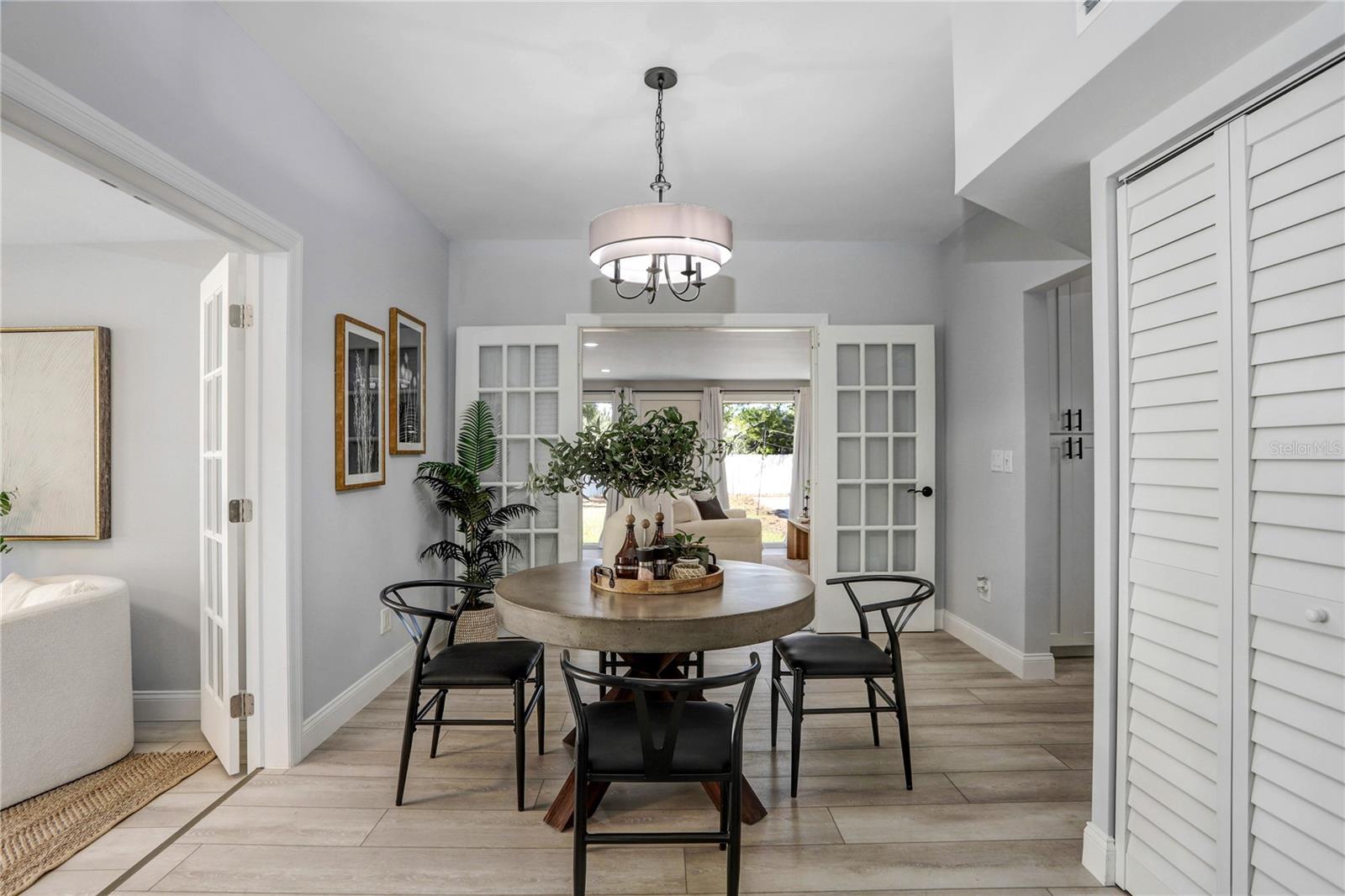 1960 MCKINLEY STREET