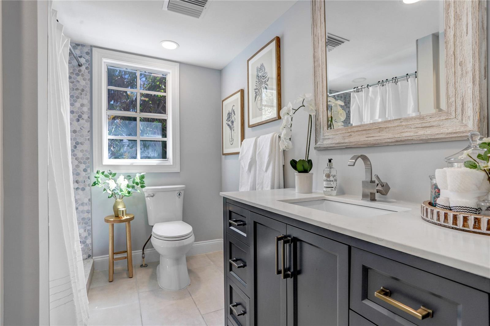 MARYMONT - Residential