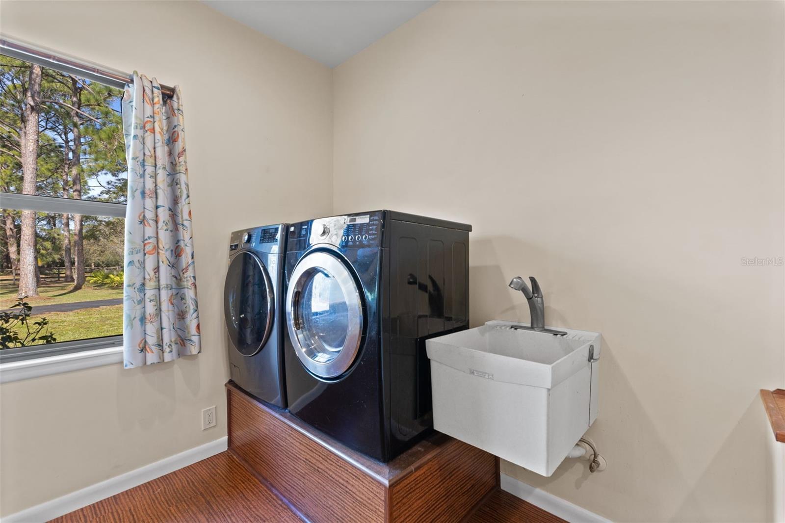 PINE VALLEY RANCHES - Residential