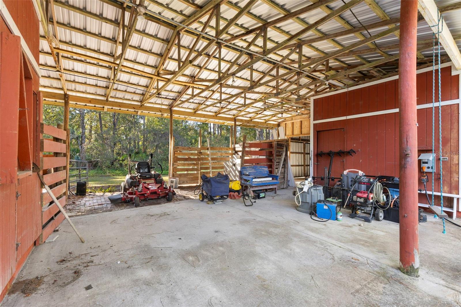 PINE VALLEY RANCHES - Residential