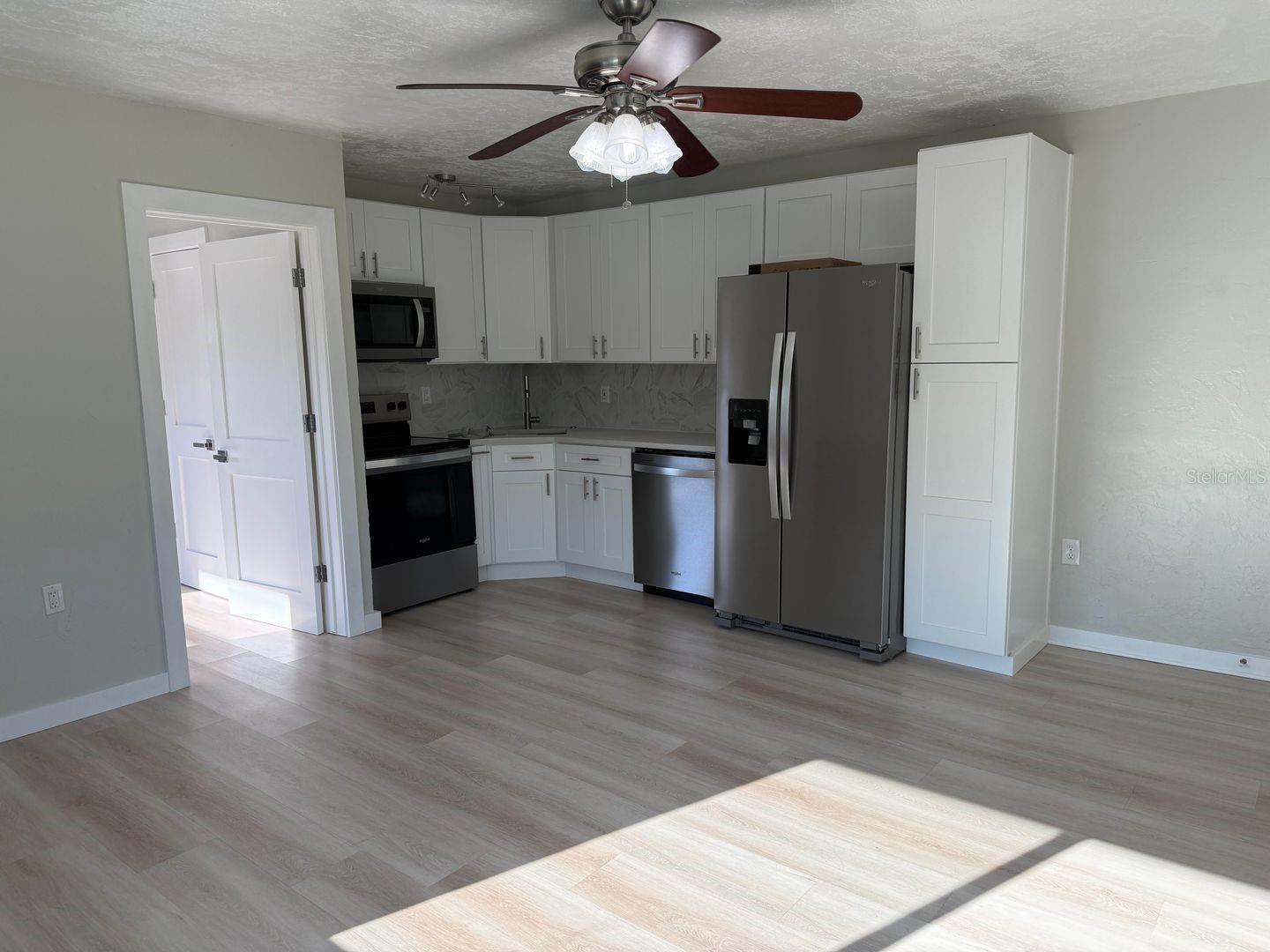 GAY SHORES - Residential Lease