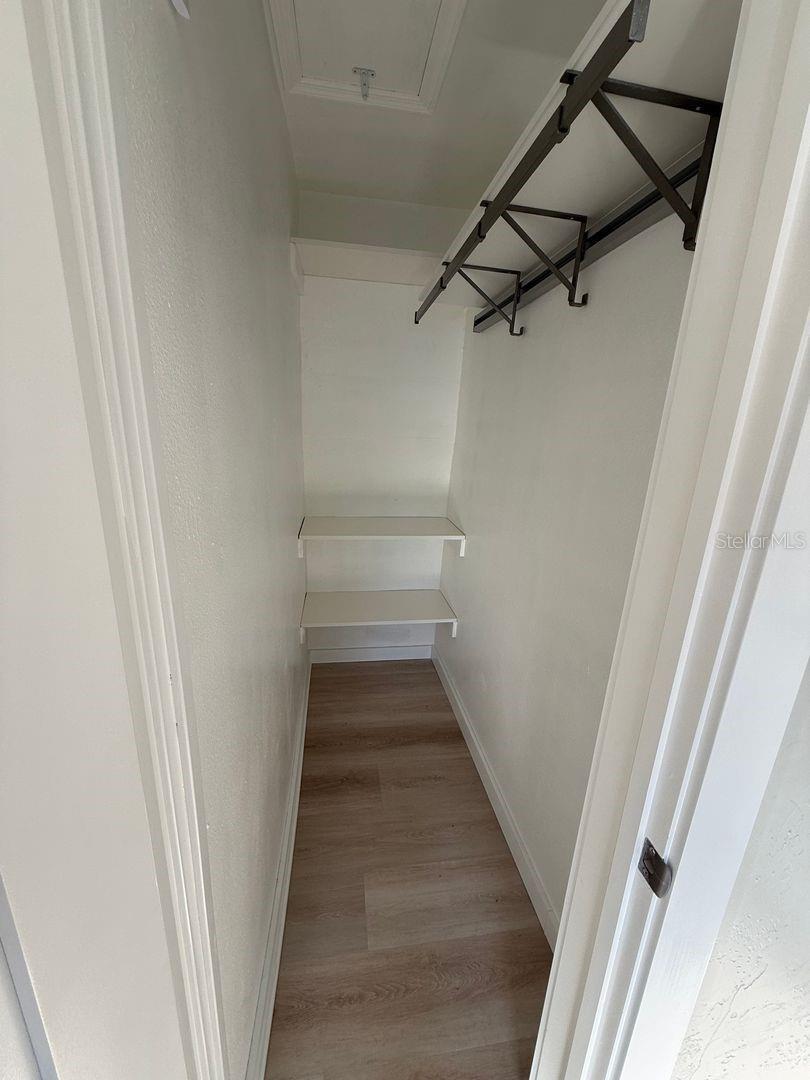 GAY SHORES - Residential Lease