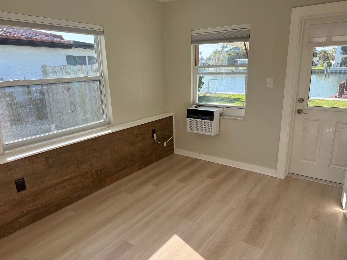 GAY SHORES - Residential Lease