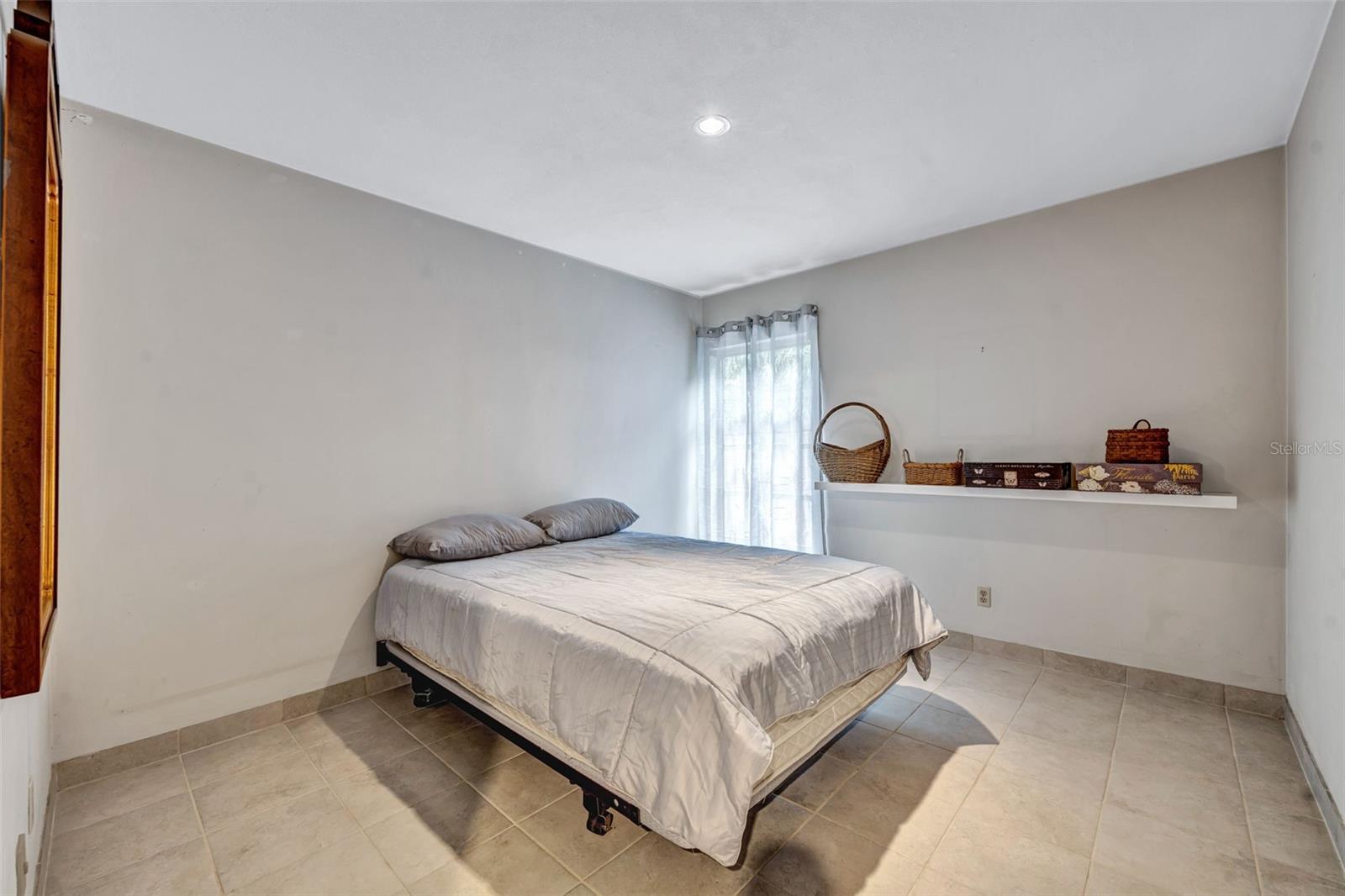 GOLFVIEW HEIGHTS - Residential