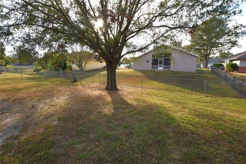 A home in LAKELAND