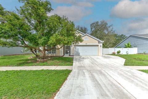 Photo of 235 Lakeway Lane, Apollo Beach, FL 33572 (MLS # TB8555741)