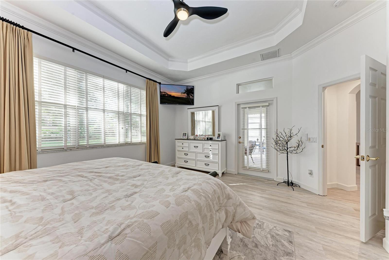 PALISADES AT PALMER RANCH - Residential Lease