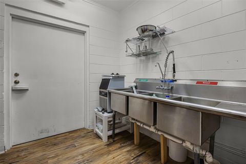 Tiny photo for 16927 Lakeside Drive, Montverde, FL 34756 (MLS # G5102356)