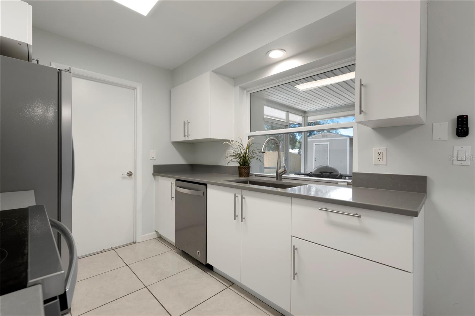 RIDGEWOOD ESTATES 19TH ADD - Residential