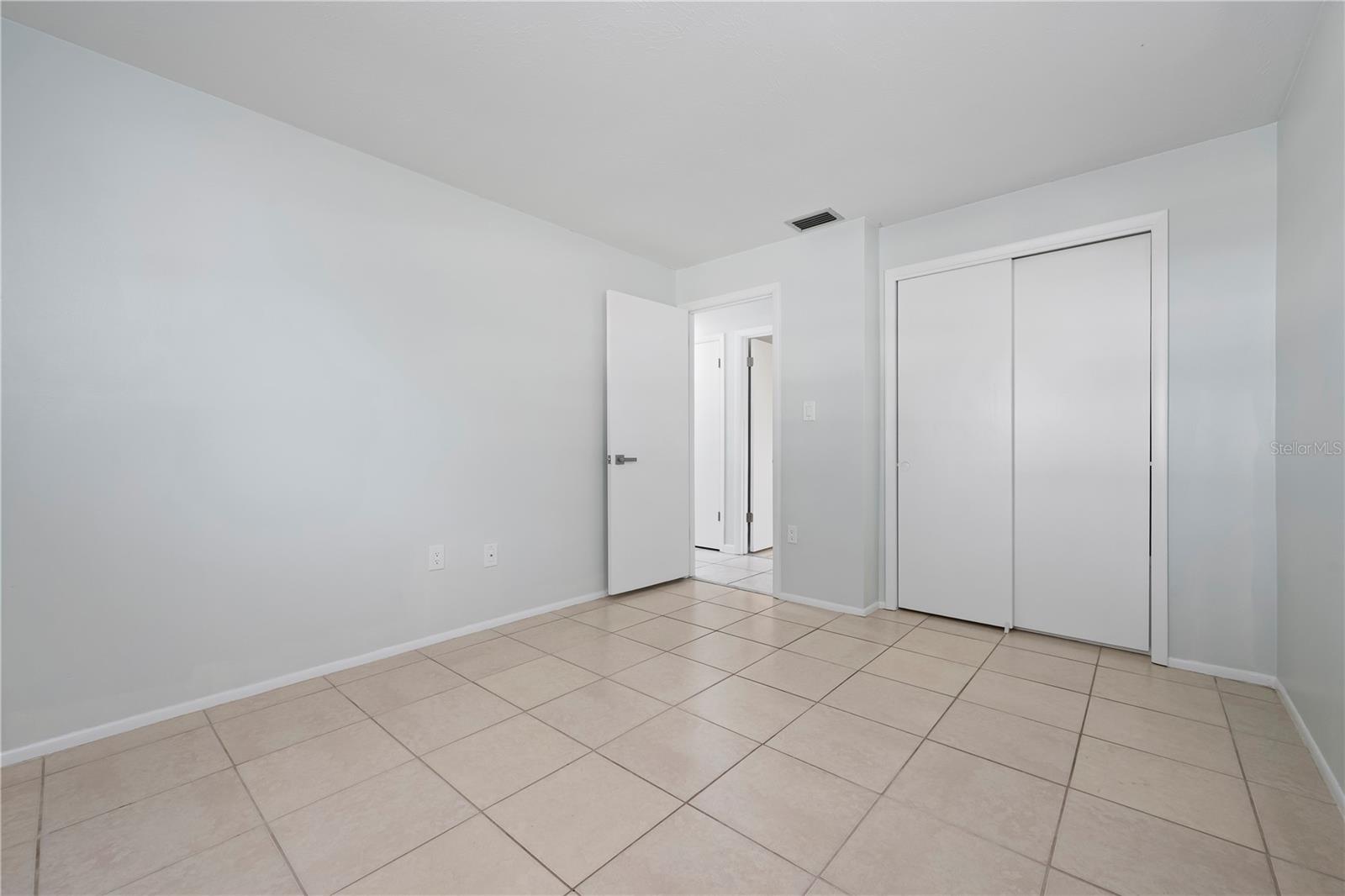 RIDGEWOOD ESTATES 19TH ADD - Residential