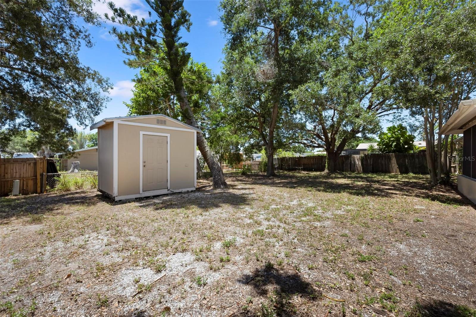 RIDGEWOOD ESTATES 19TH ADD - Residential