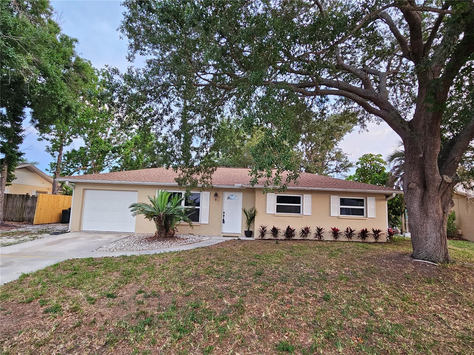 5446 FOXWOOD DRIVE