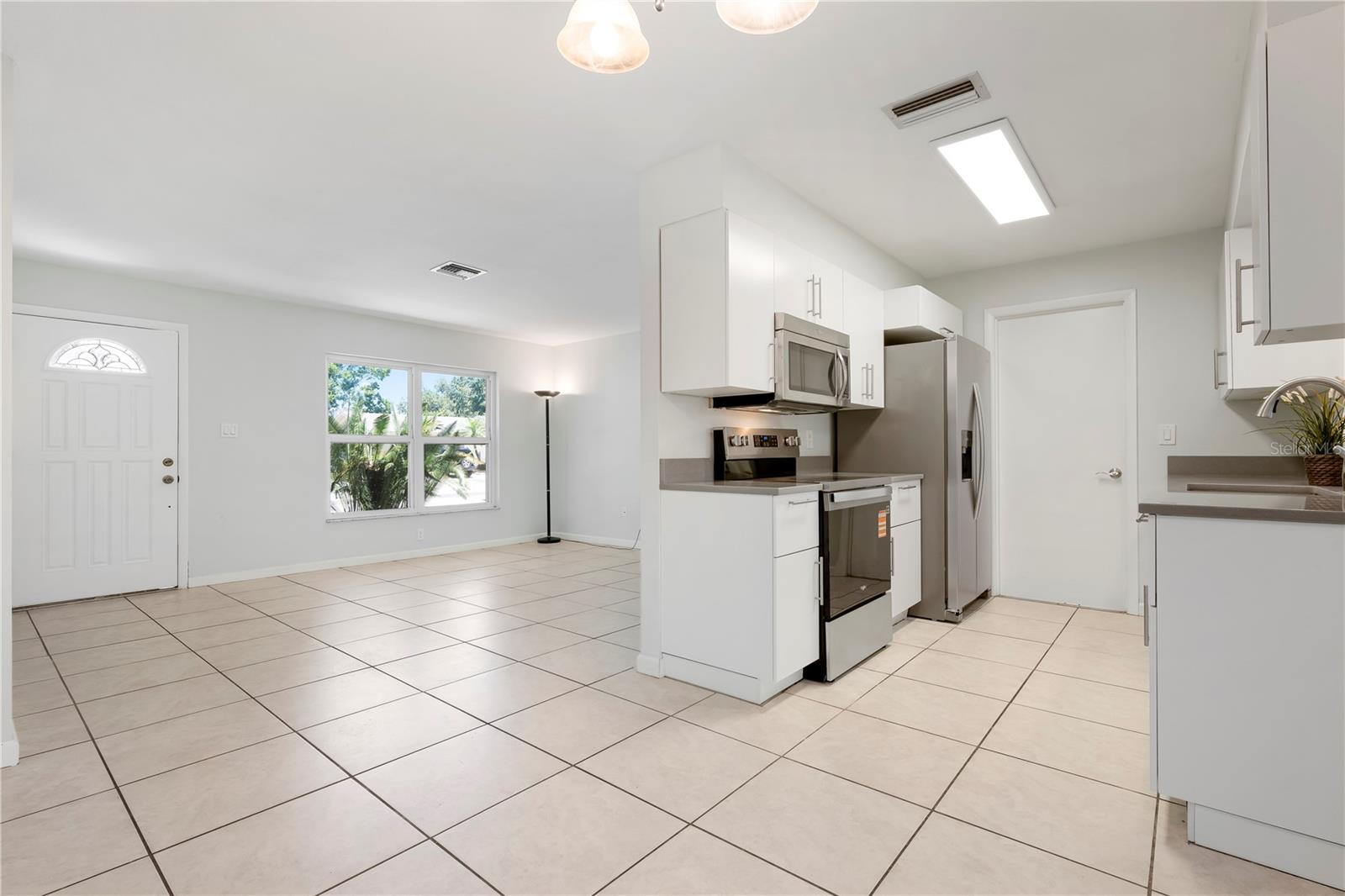 5446 FOXWOOD DRIVE